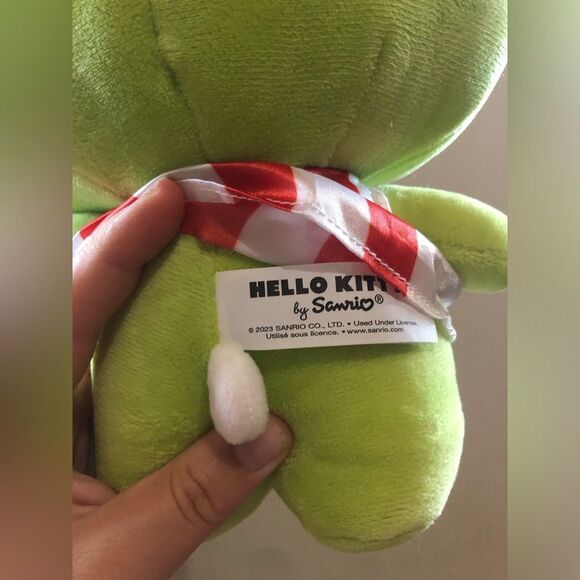 ✨ HELLO KITTY Dressed as Sanrio Keroppi Plush - Picture 3 of 4
